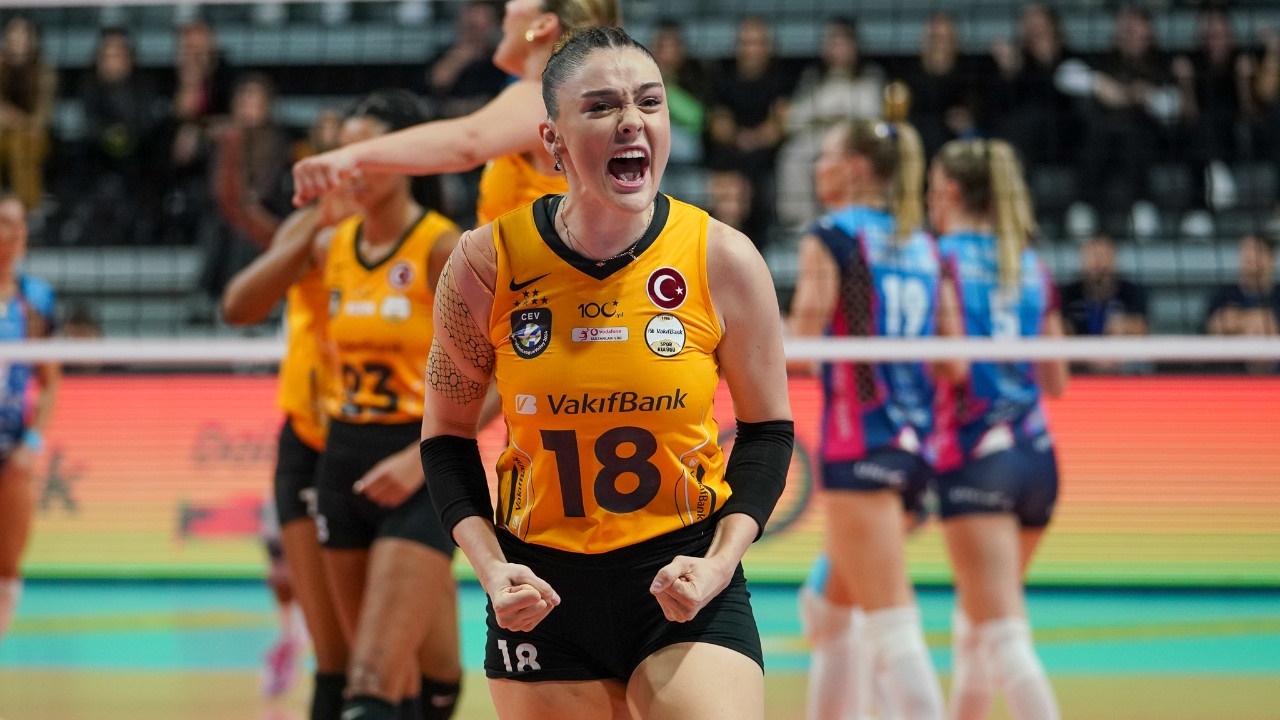 VakıfBank Eczacıbaşı final maçı için nefesler tutuldu! Dünya Şampiyonası’nda Türk finali