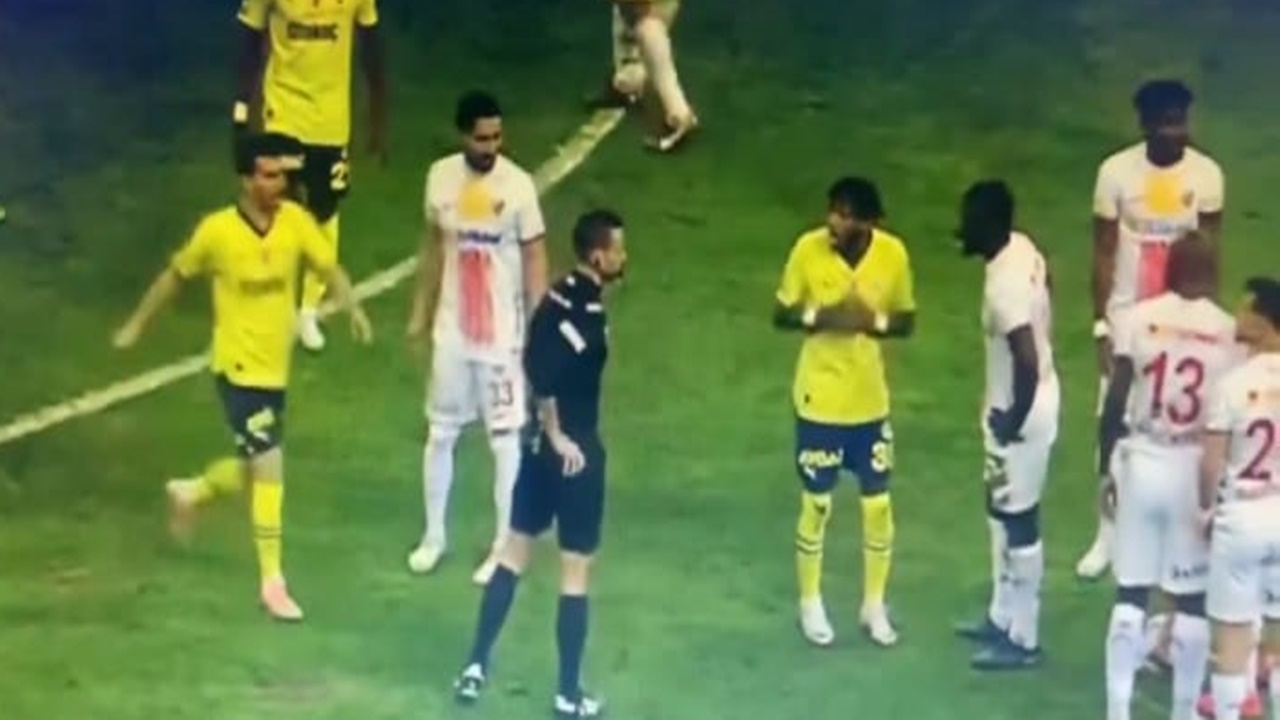 Zorbay Küçük Fred kararıyla ilgili raporunu yazdı! Fred kırmızı kart görmüştü Fenerbahçe harekete geçti