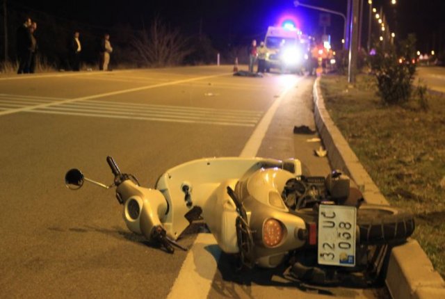 Edebiyat Öğretmeni Edib İslamoğlu trafik kurbanı oldu