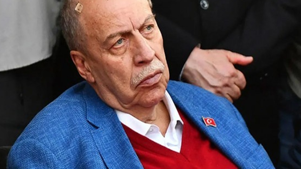 SON DAKİKA Eski Bakan Yaşar Okuyan hayatını kaybetti