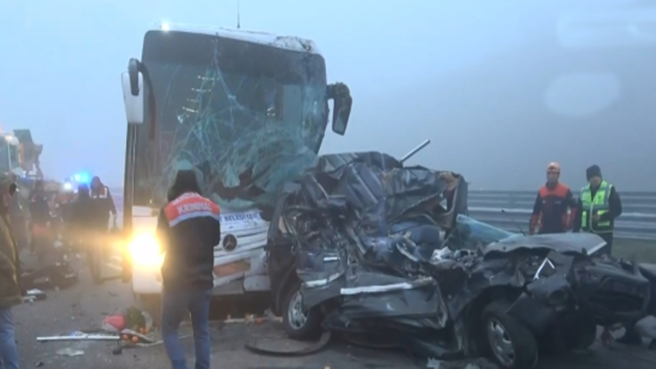 Kuzey Marmara Otoyolunda yaşanan kaza ile ilgili Sağlık Bakanı Koca’dan açıklama