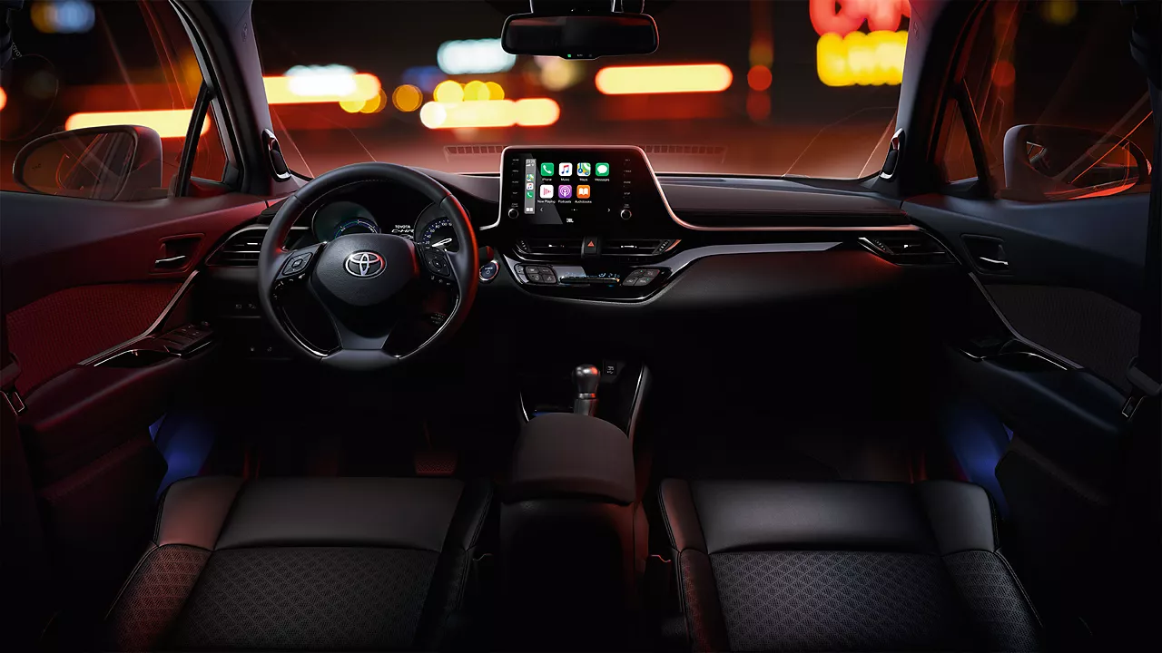 toyota-c-hr-2019-gallery-008-full-tcm-10-1776345.webp