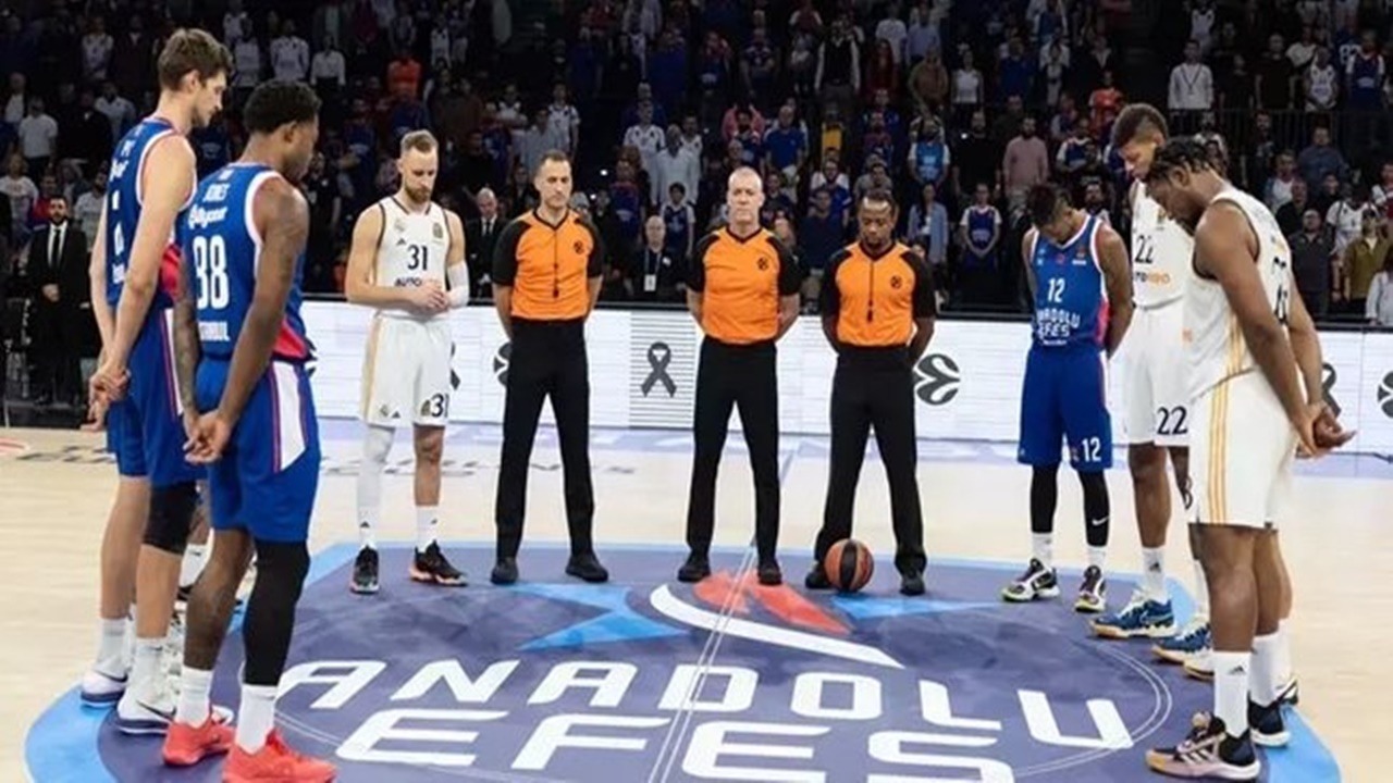 anadolu-efes-real-madrid-macindaki-saygi-durusu-ile-ilgili-aciklama-geldi.jpeg