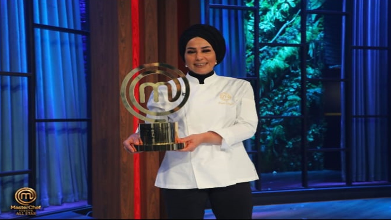 masterchef-tahsin-mi-esra-mi-sampiyon-belli-oldu-buyuk-final-nefes-kesti.jpg