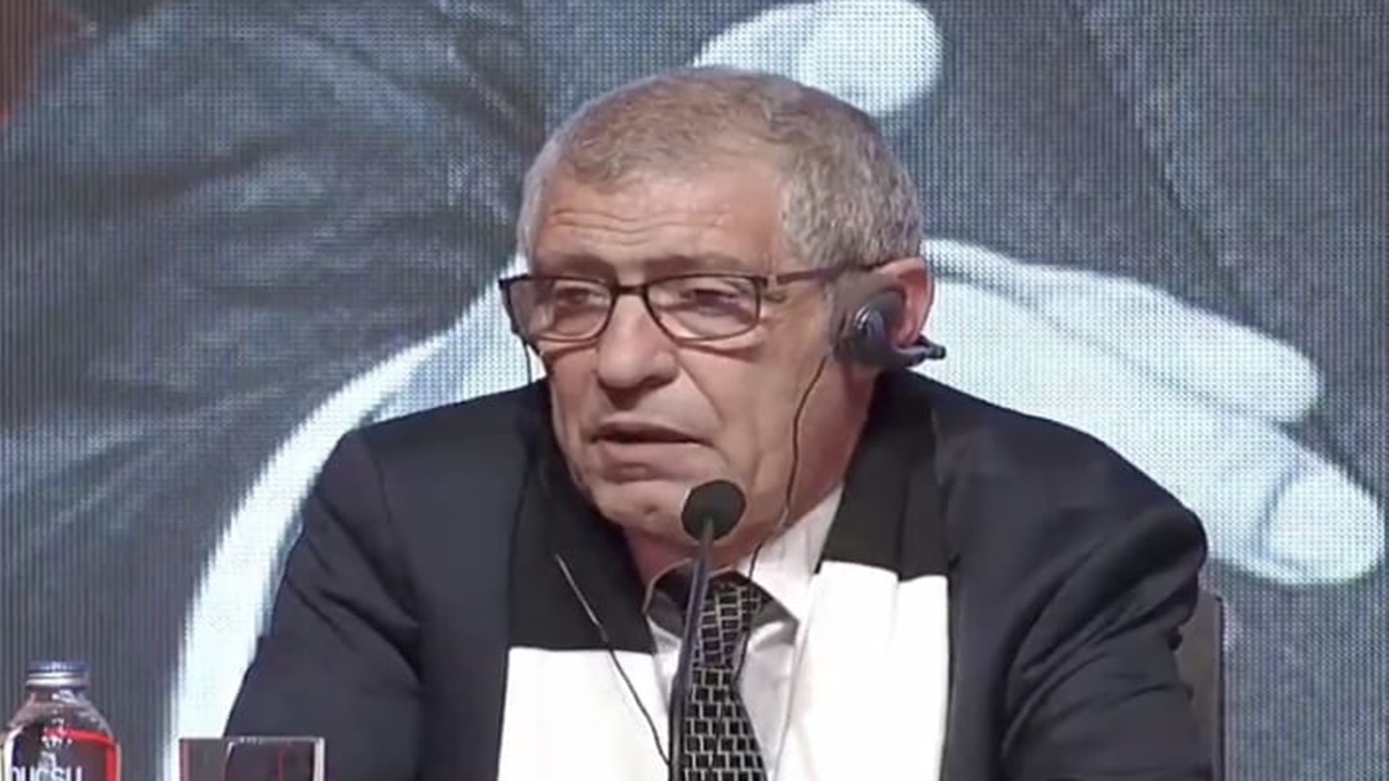 besiktas-teknik-direktoru-fernando-santos-taraftari-heyecanlandirdi-iste-ilk-sozleri-001.jpg