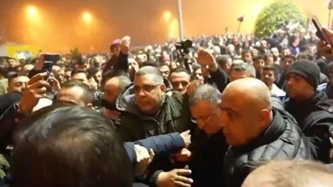 lutfu-savas-hatay-da-protesto-edildi-chp-tarafindan-aciklama-geldi-aday-degisikligi-olabilir.jpg