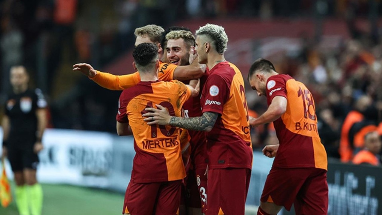 super-ligin-lideri-galatasaray-evinde-sivassporu-konuk-edecek-2.jpg