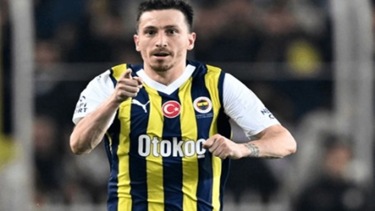 mert-hakan-yadas-in-fenerbahcedeki-gelecegi-belli-oldu.jpg