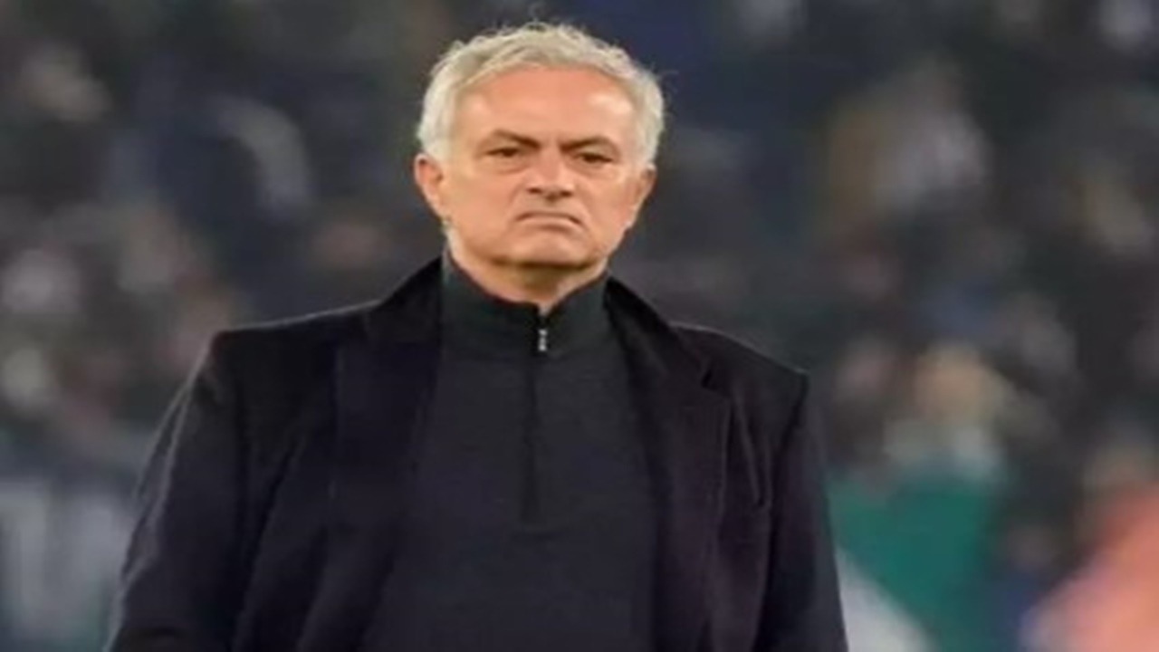 dursun-ozbek-ten-fenerbahcelileri-kizdiracak-yorum-gundeminde-mourinho-var.jpg