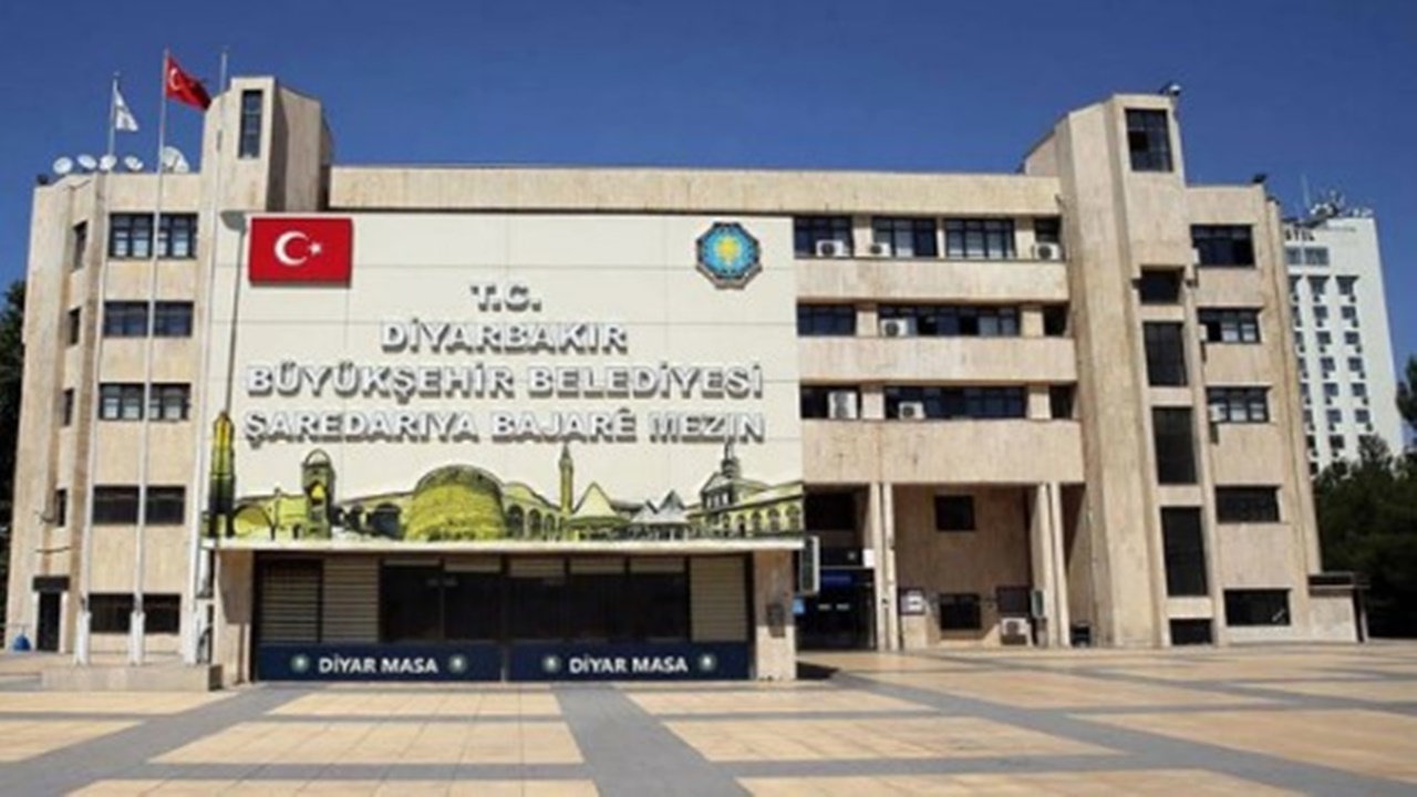 diyarbakir-buyuksehir-belediyesinde-kadinlara-regl-izni-verilecek.jpg