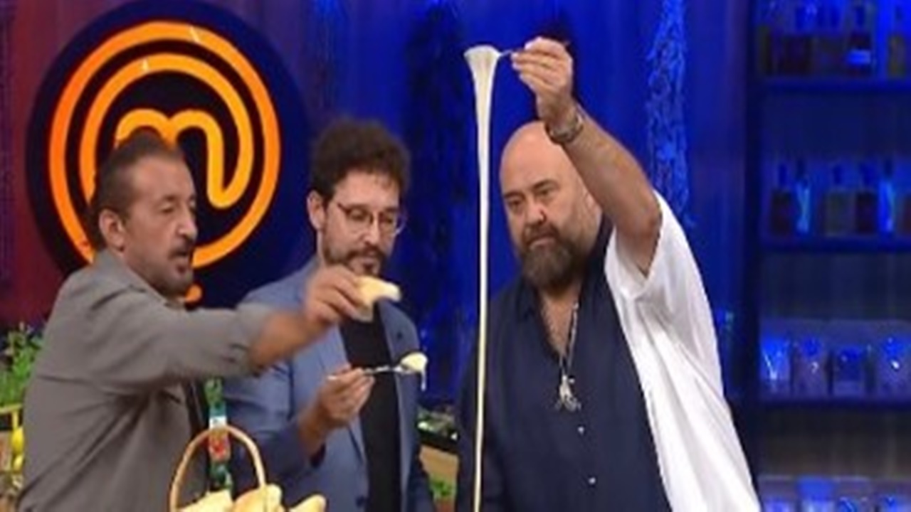 masterchef-kuymak-tarifi-tum-malzemeler-uzadikca-uzayan-kuymak-seflere-tas-cikartacak.jpg