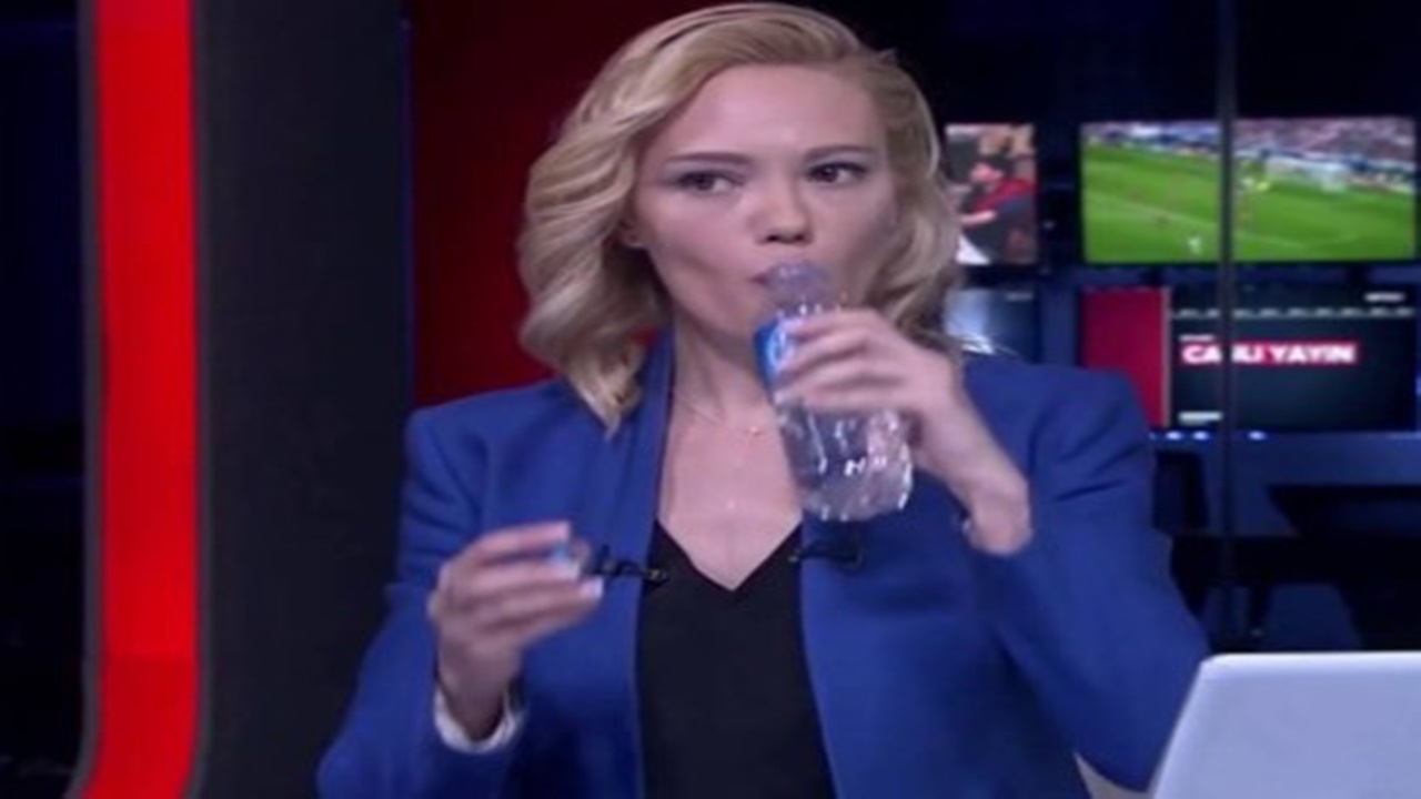 15-temmuz-da-bildiriyi-zorla-okuyan-trt-spikeri-simdi-ne-yapiyor-iste-yeni-meslegi.jpg