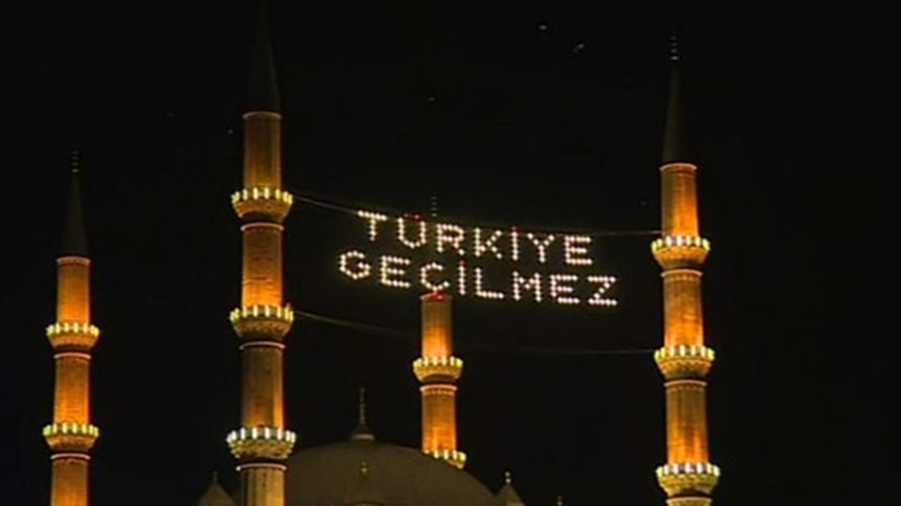 turliye-genelindeki-tum-camilerde-es-zamanli-olarak-sela-okunuyor.jpg