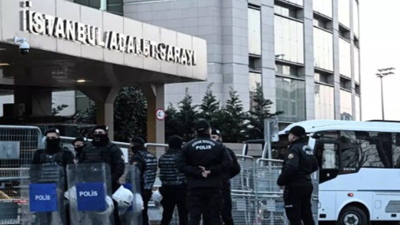 ibb-operasyonunda-unlu-sanatcinin-kardesi-de-gozaltina-alindi.jpg
