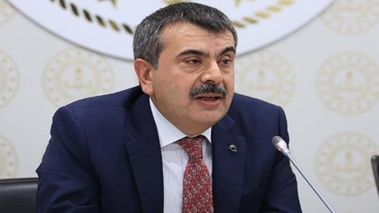 meb-bakanindan-okul-kiyafetleriyle-ilgili-yeni-aciklama.jpg