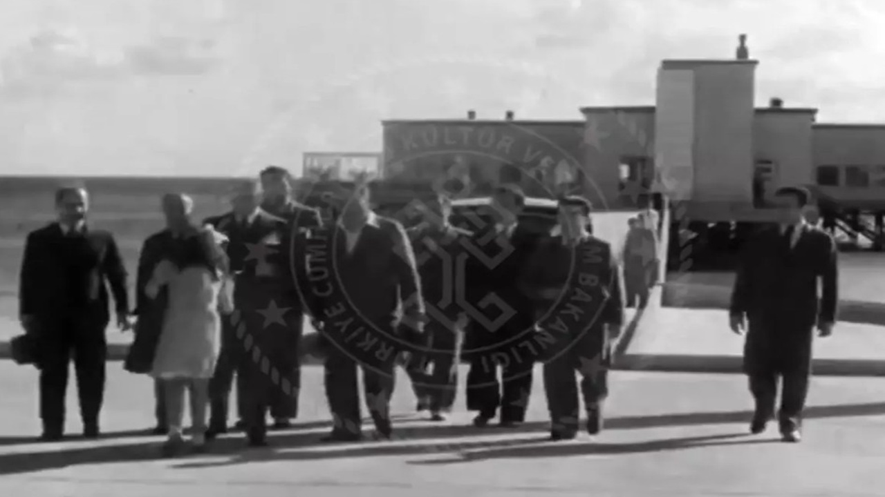 90-yil-once-cekilen-ataturkun-goruntuleri-ilk-kez-yayinlandi.jpg